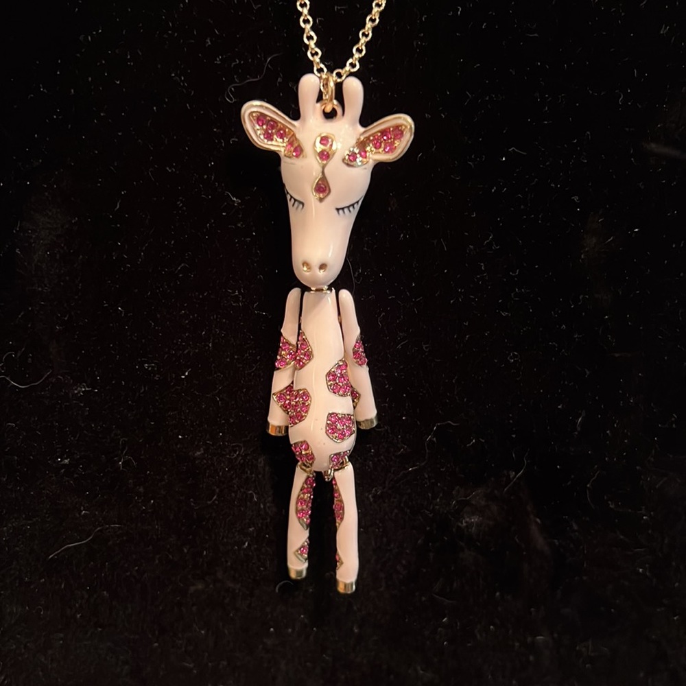 💛💗NWT Betsey Johnson Giraffe Necklace💗💛 - Picture 2 of 4